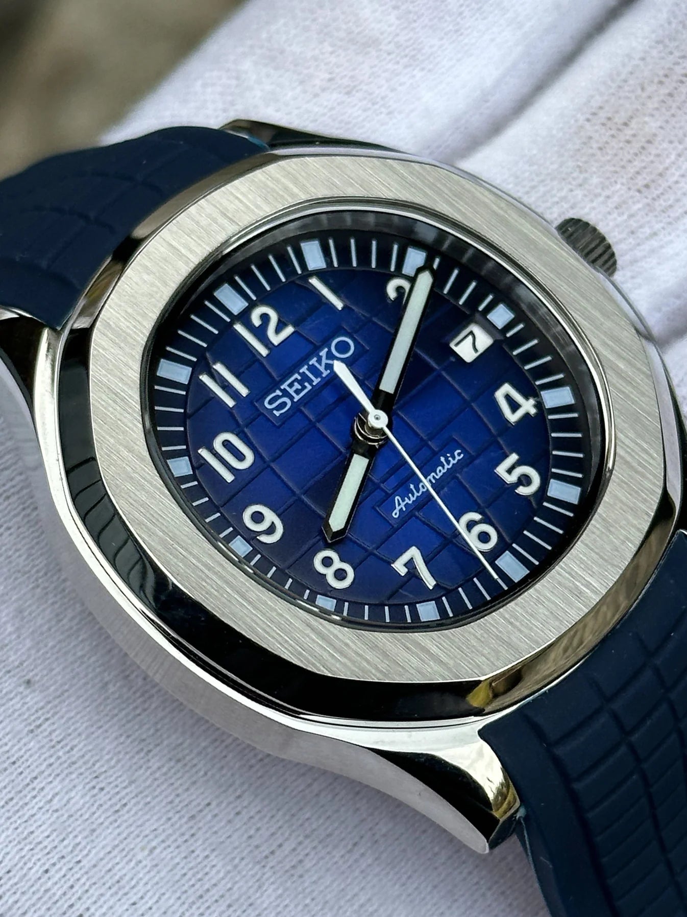 Blue Dial Aquanaut Mod